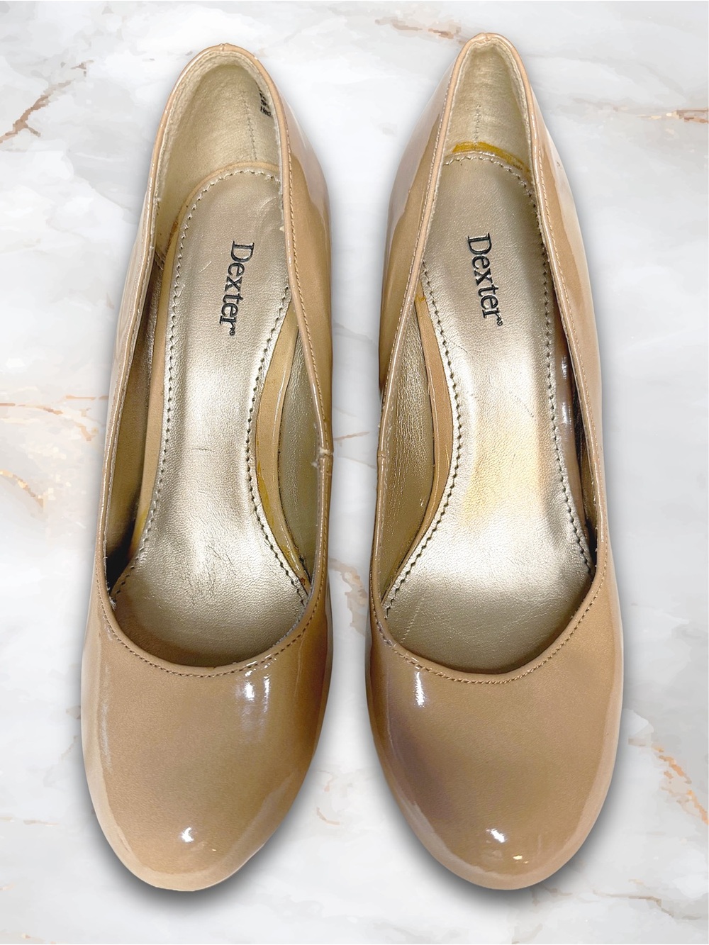 Dexter Neutral Beige Patent Stacked Wedge Pumps Classic Comfort Heel Sz 7 - Picture 5 of 11